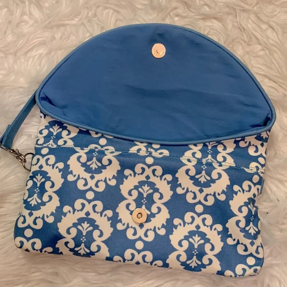 PETUNIA PICKLE BOTTOM Change it up clutch/wristlet/shoulder bag w changing pad